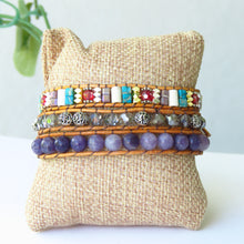 Cargar imagen en el visor de la galería, BRAZALETE WRAP BOHO EN PÚRPURA
