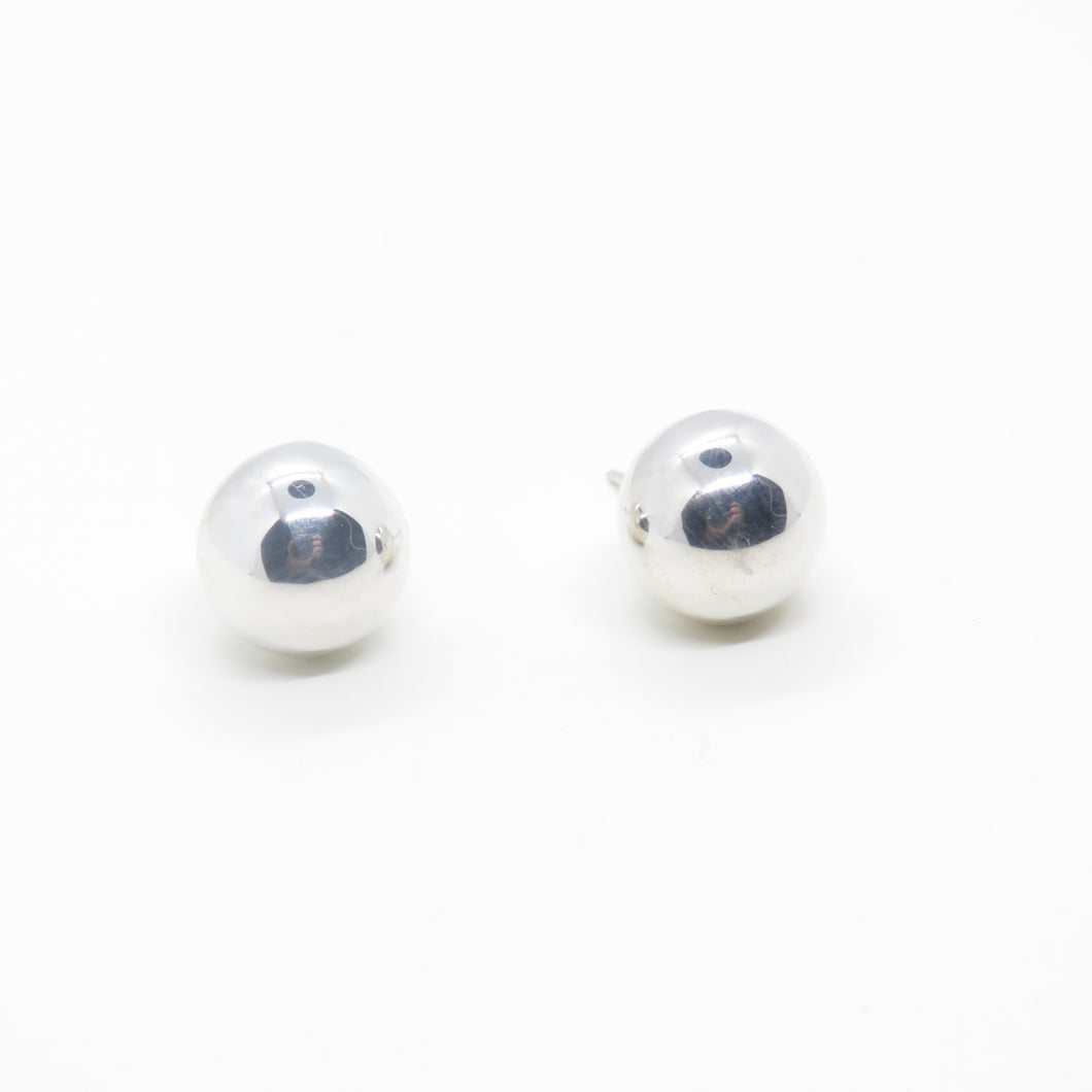 ARETES SILVER DOT