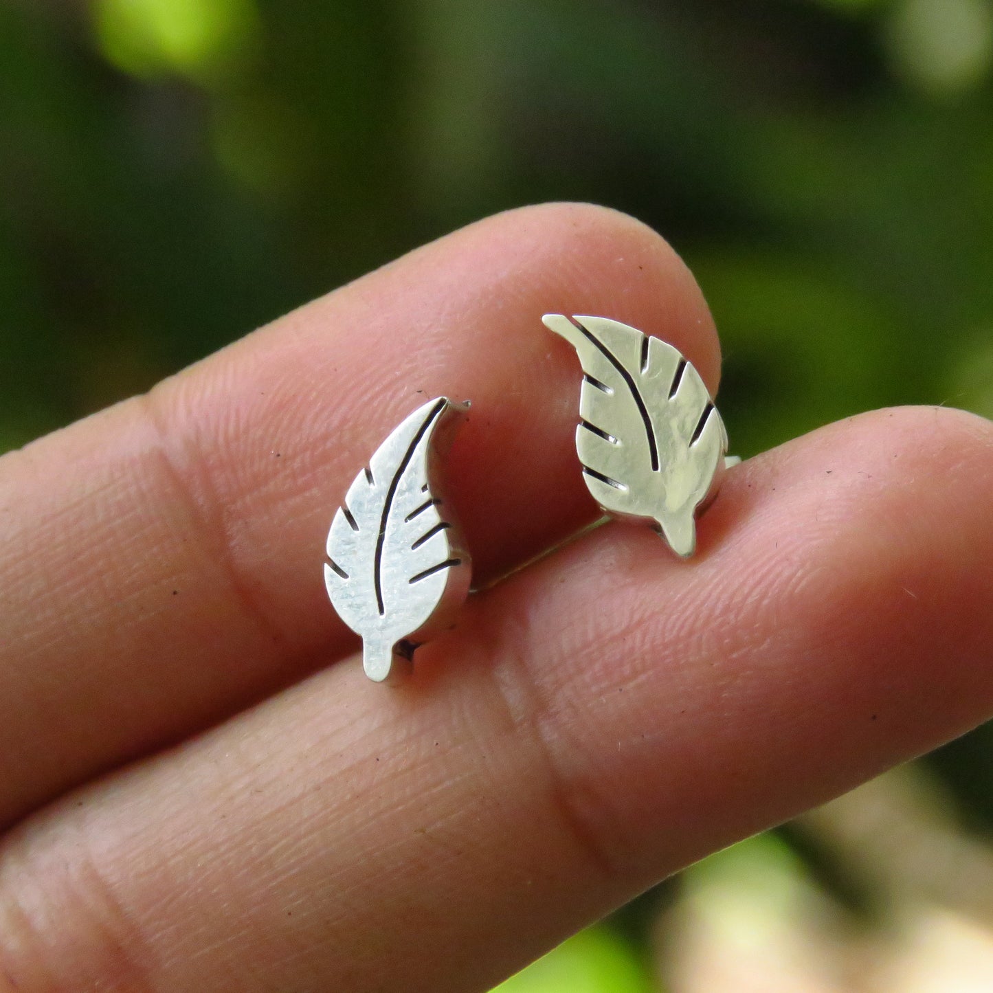 ARETES PEQUEÑA HOJA